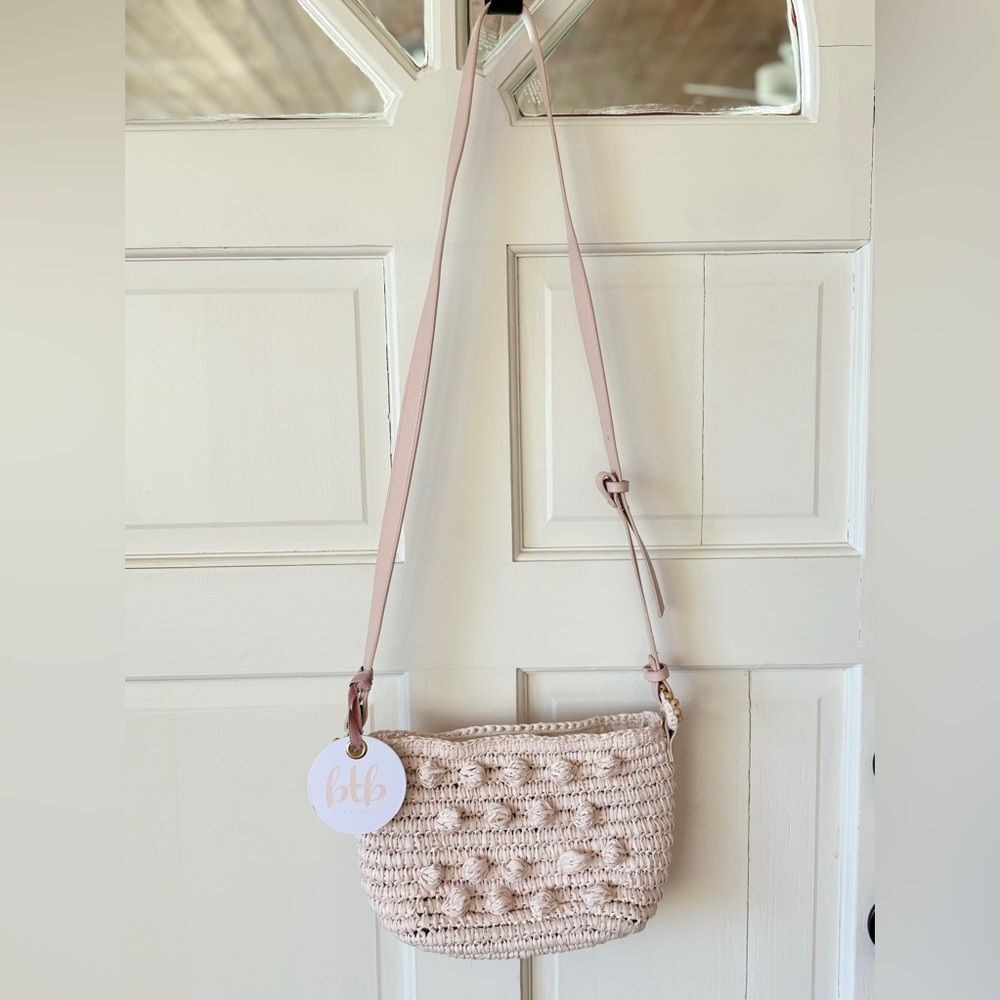 Nwt btb opal crossbody pom pom rose petal pink